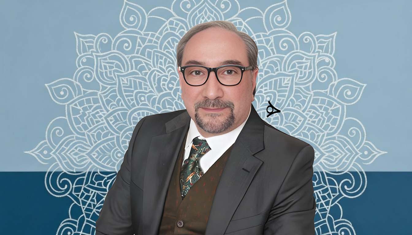 همایون کاتوزیان تاریخ‌نگار و نظریه‌پرداز جامعه کوتاه‌مدت ایران